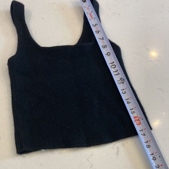 Reformation Varenne Cropped Tank Top 100% Cashmere Kitten Soft Minimalist XS - Picture 9 of 9